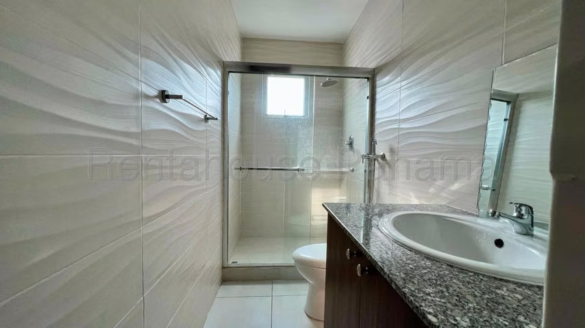 Alquiler Trinitry El Cangrejo 26YCG7041
