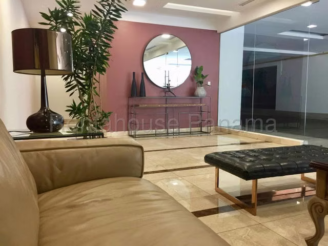 Alquiler Trinitry El Cangrejo 26YCG7041