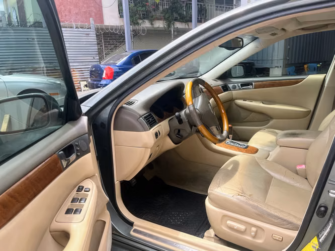 LEXUS ES330 SEDÁN 2006