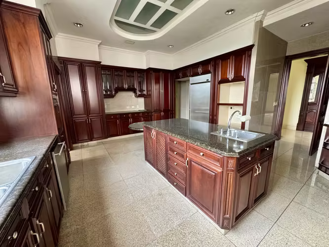 Venta Casa Dos Mares US$644 M2 – Remate Bancario