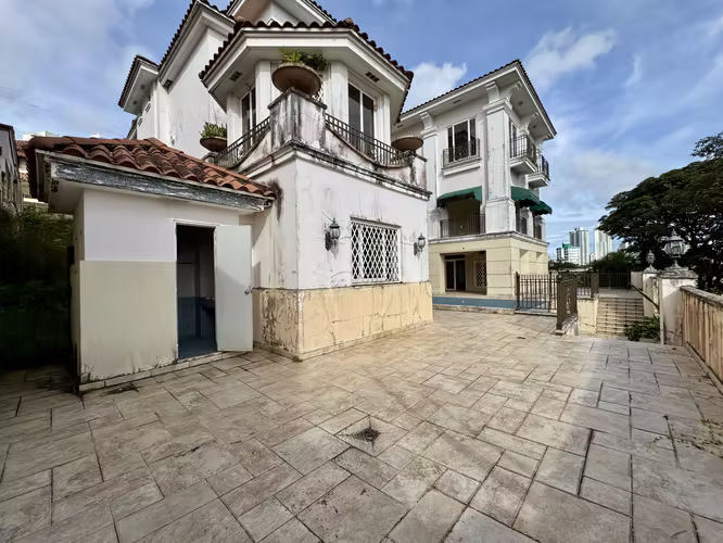 Venta Casa Dos Mares US$644 M2 – Remate Bancario