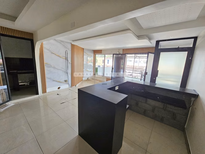 Vendo Duplex de uso Comercial en Chanis cerca de Doraditos. Haga una oferta
