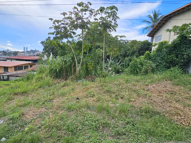 Venta de Terreno en Pueblo Nuevo 693 mt2. Zonificación R3. Haga una oferta