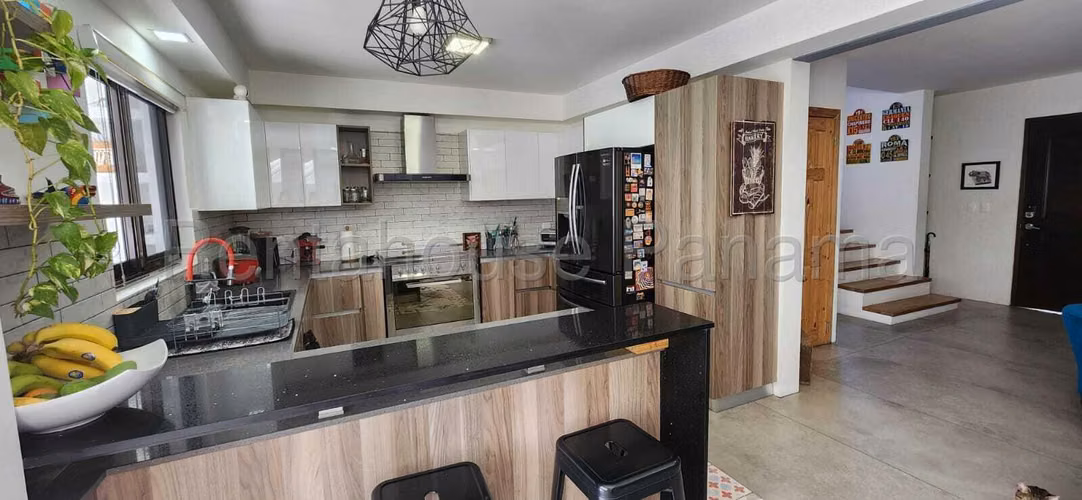 Casa en Venta en Versalles AFC 26-7575