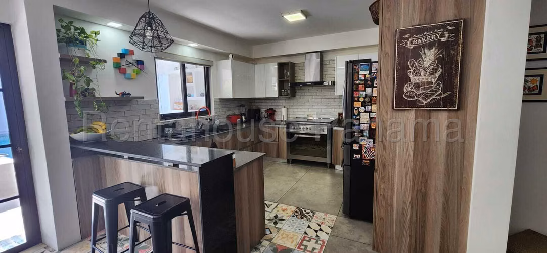 Casa en Venta en Versalles AFC 26-7575