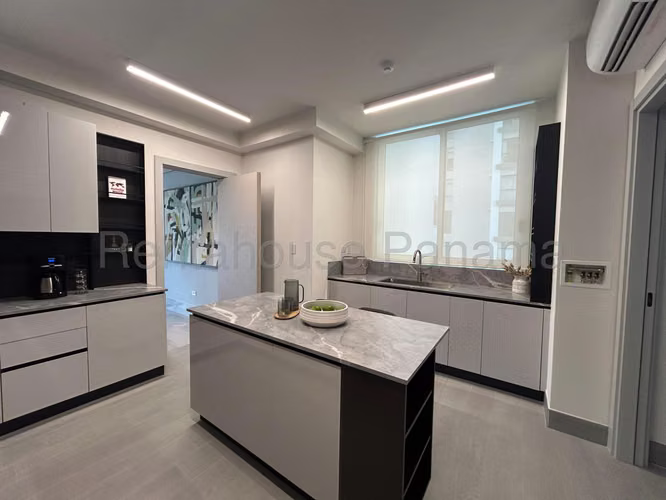 Se Vende Apartamento en Santa Maria LA26-5395