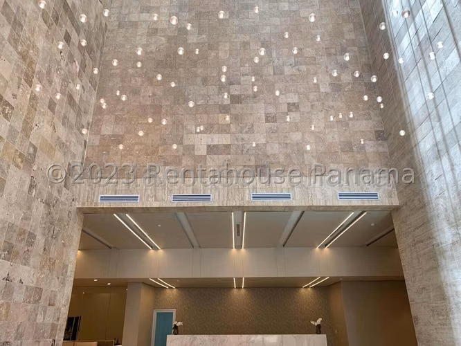 Se Vende Apartamento en Costa del Este LA26-7198