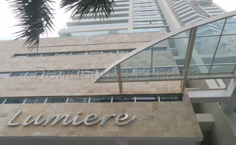 Se Vende Apartamento en Costa del Este LA26-7198