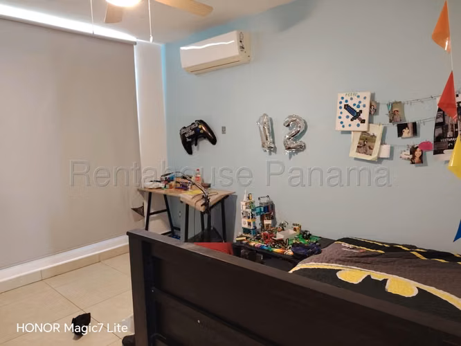 Se Alquila Apartamento en Clayton VLU26-8122