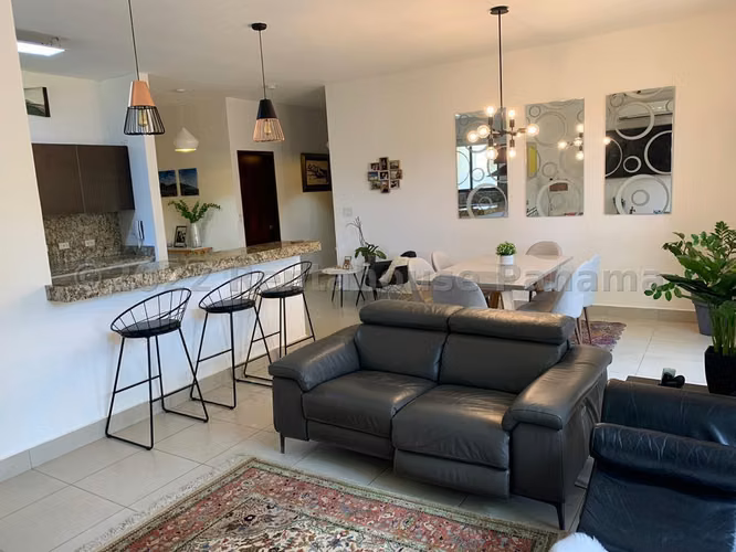 Venta de apartamento en Clayton AK