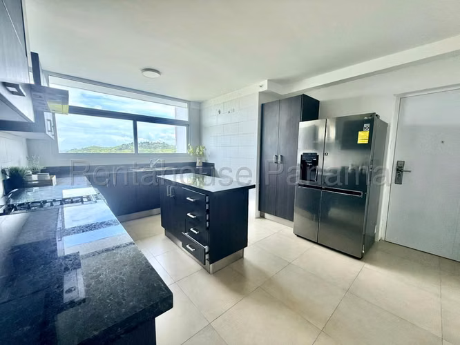 Venta de apartamento en Altos de Panama AK