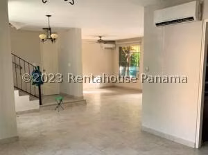 Casa en Alquiler en Clayton 26jack8103