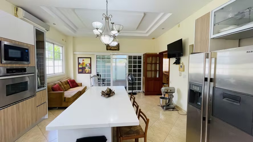 Venta de casa en Las Cumbres AK