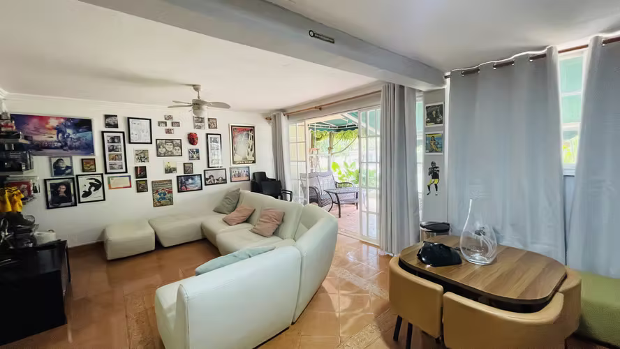 Venta de casa en Albrook    AK