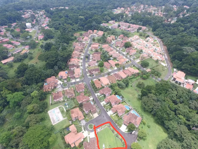 Venta de Terreno en Clayton CCO