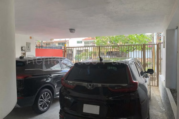 Casa en Venta en La Alameda  JG