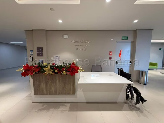 Consultorio Médico en Alquiler en Costa del Este JG - Imagen 8