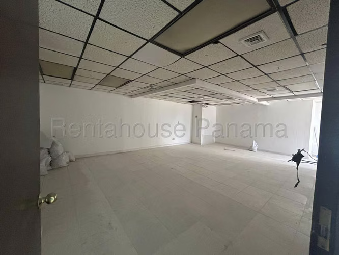 Oficina Comercial en Alquiler en Obarrio JG