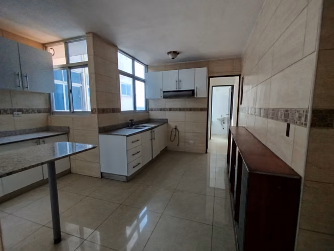 Apartamento Reposeído en Venta en Betania | PH Crystal Hills | 198m²