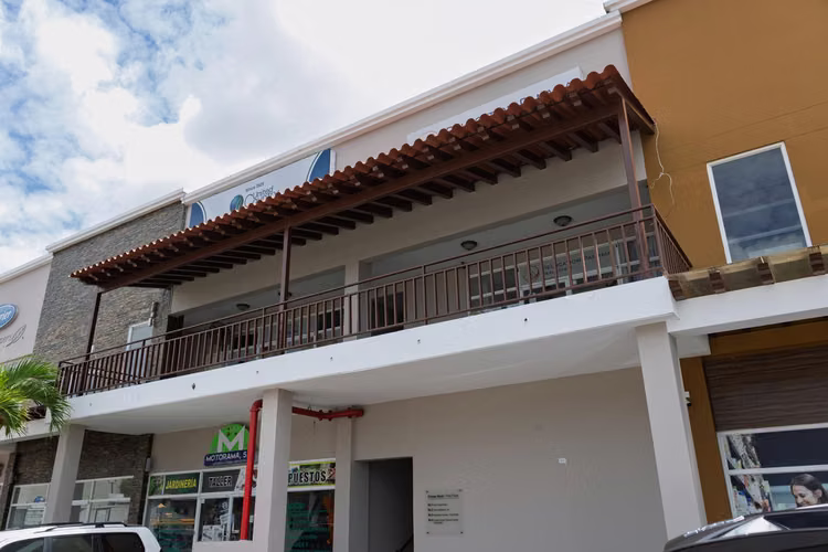 LOCAL COMERCIAL EN VENTA — CORONADO, PANAMÁ OESTE