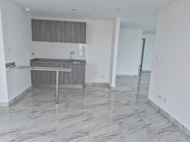 APARTAMENTO EN VENTA FRENTE AL MAR