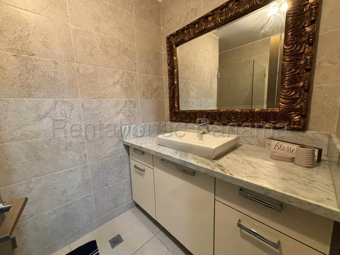 Venta de apartamento en Obarrio AK