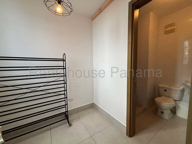Venta de apartamento en Obarrio AK