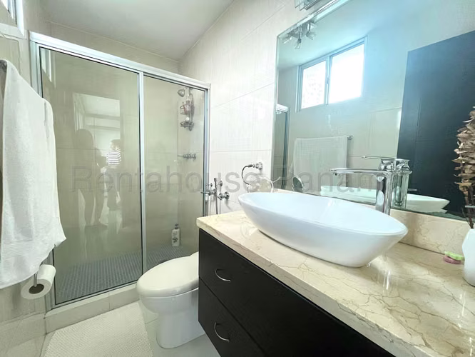 Venta de apartamento en El Cangrejo AK
