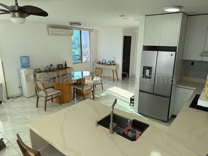 Venta de apartamento en El Cangrejo AK