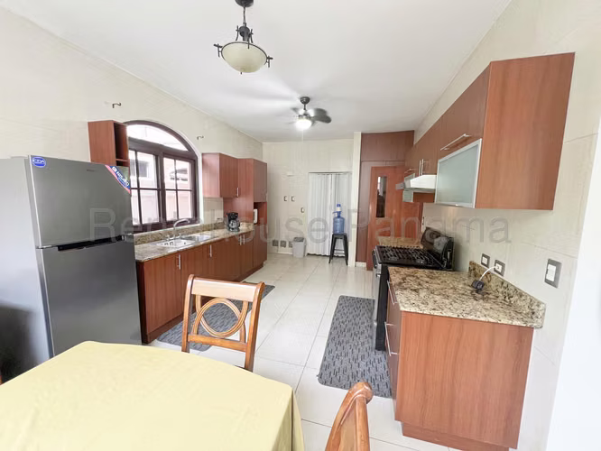 Venta de casa en Costa Sur AK