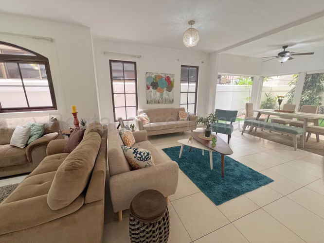 Venta de casa en Costa Sur AK