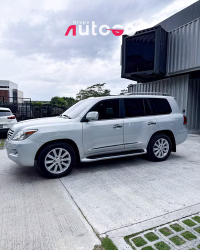 Lexus LX