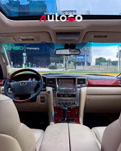 Lexus LX