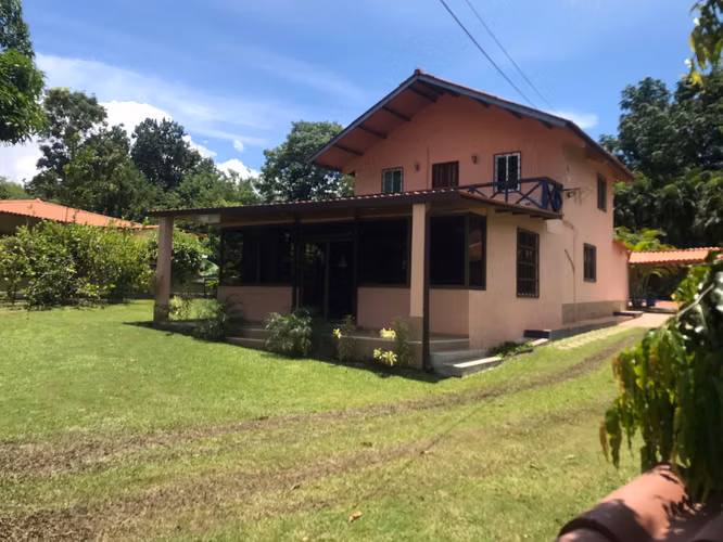 VENTA DE CASA EN SAN CARLOS  I  NEGOCIO