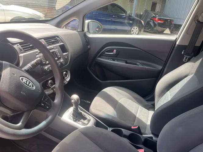 KIA RIO HATCHBACK 2013