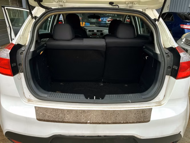 KIA RIO HATCHBACK 2013