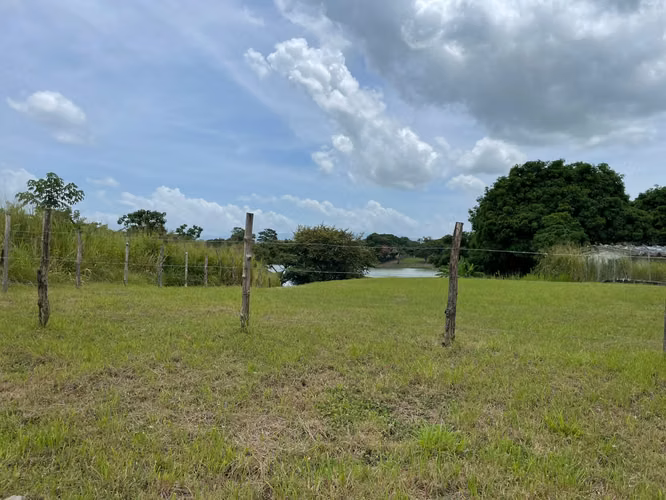 SUPER OFERTA SE VENDE PROPIEDAD SAN CARLOS (LAGOMAR) VIA LA ENSENADA