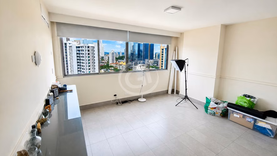 Venta Apartamento Marbella Tower Remodelado de Lujo Oportunidad