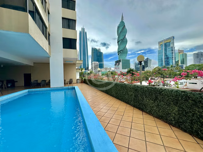 Venta Apartamento Marbella Tower Remodelado de Lujo Oportunidad