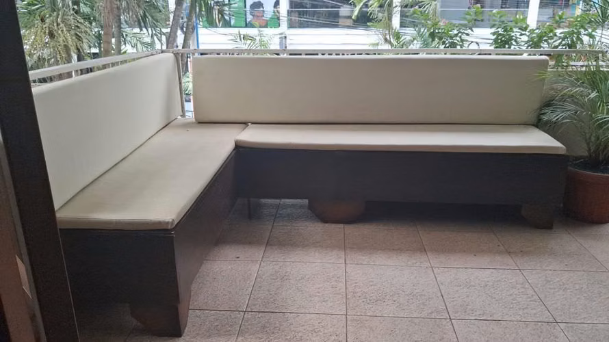 Mueble de madera para sala o terraza
