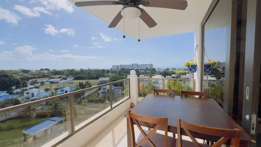 VENTA APARTAMENTO EN PLAYA BLANCA  (MR)
