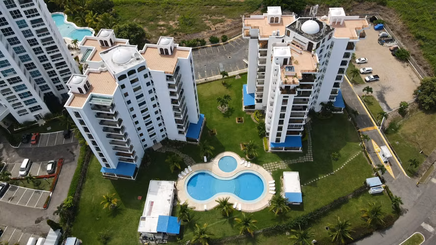VENTA APARTAMENTO EN PLAYA BLANCA  (MR)