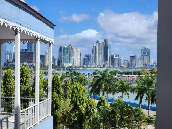 Apartamento en Alquiler en Casco Antiguo AFC 26-28