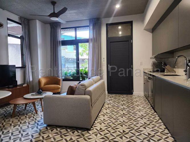 Apartamento en Alquiler en Casco Antiguo AFC 26-28