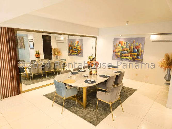 Se Vende Casa en Altos del Golf LA26-2135