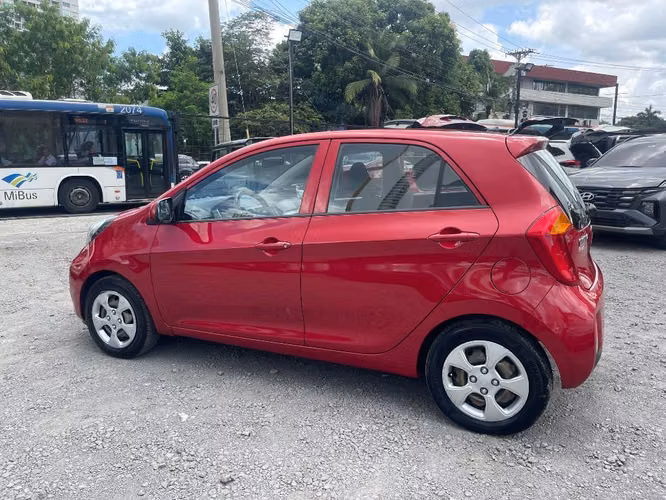 KIA PICANTO 2016 AUTOMATICO - Imagen 4
