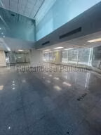 Alquiler de Local Comercial con 427m2 en Punta Pacifica PH Torre de las Americas 26-8129SR