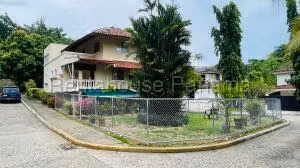 Sale of House with 323m2 in Albrook 26-8118SR