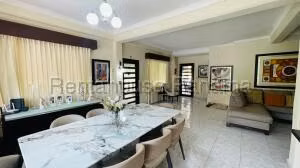 Venta de Casa con 323m2 en Albrook 26-8118SR