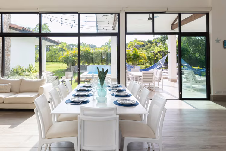 Hermosa Casa de Playa en proyecto Exclusivo Punta Barco